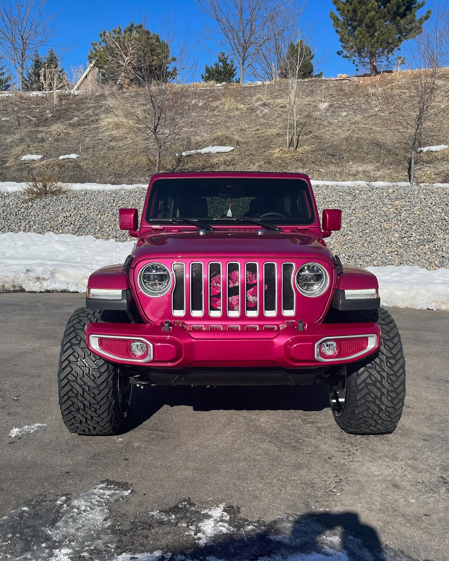 Bright magenta custom Jeep refinished by Crazy Color